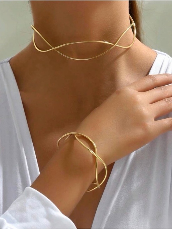 Anthropologie Jewelry - Gold Twisted Wire Choker and Cuff Set